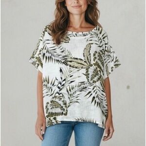 C&C California Olive Leaf Print Blouse